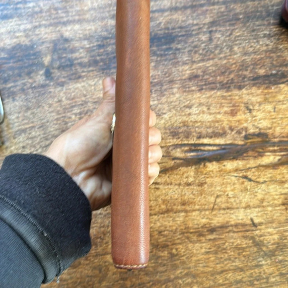 Michael Kors brown saddle leather wallet - Picture 11 of 11